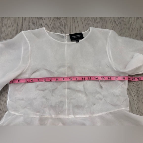 Banana Republic Limited Edition White Floral Sheer Peplum Top Size S - Picture 9 of 10